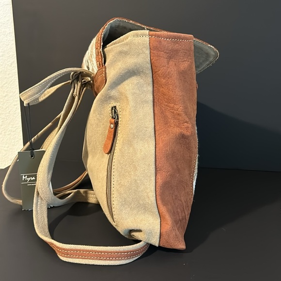 Myra Camilla Concealed Backpack - Picture 4 of 8